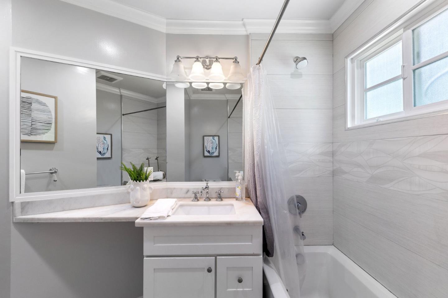 Detail Gallery Image 77 of 102 For 401 Hillsborough Blvd, Hillsborough,  CA 94010 - 4 Beds | 3 Baths