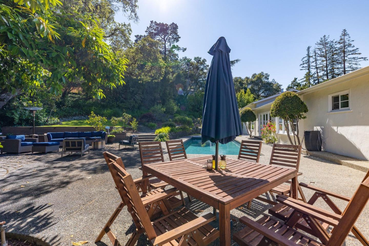 Detail Gallery Image 83 of 102 For 401 Hillsborough Blvd, Hillsborough,  CA 94010 - 4 Beds | 3 Baths