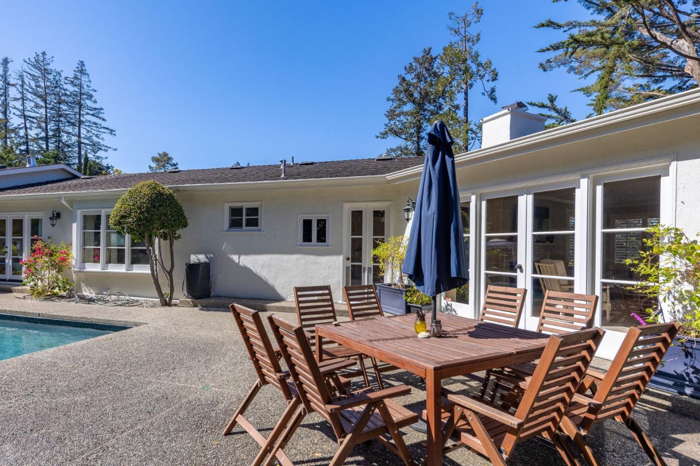 Detail Gallery Image 88 of 102 For 401 Hillsborough Blvd, Hillsborough,  CA 94010 - 4 Beds | 3 Baths