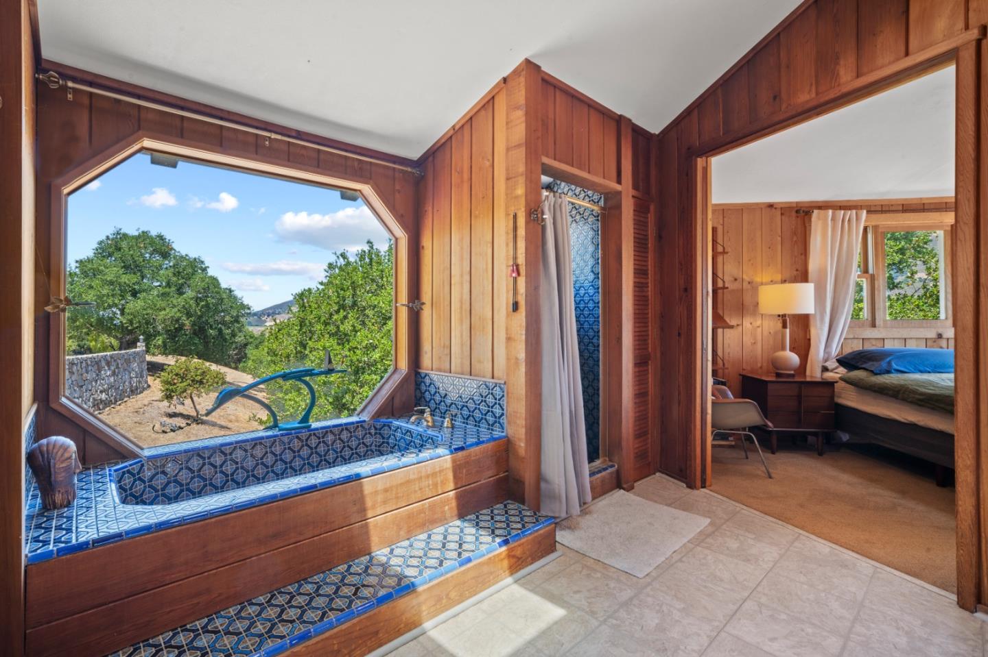 Detail Gallery Image 18 of 44 For 31420 via La Naranga, Carmel Valley,  CA 93924 - 5 Beds | 4 Baths