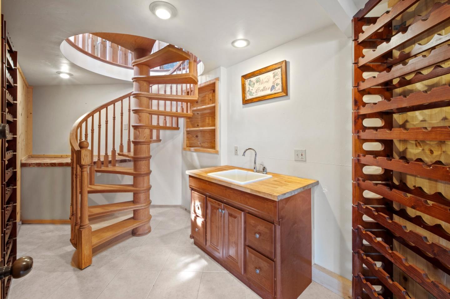 Detail Gallery Image 21 of 44 For 31420 via La Naranga, Carmel Valley,  CA 93924 - 5 Beds | 4 Baths