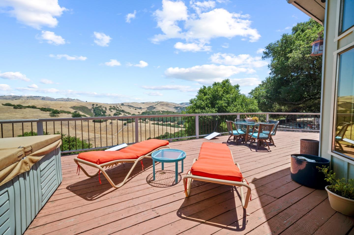 Detail Gallery Image 26 of 44 For 31420 via La Naranga, Carmel Valley,  CA 93924 - 5 Beds | 4 Baths