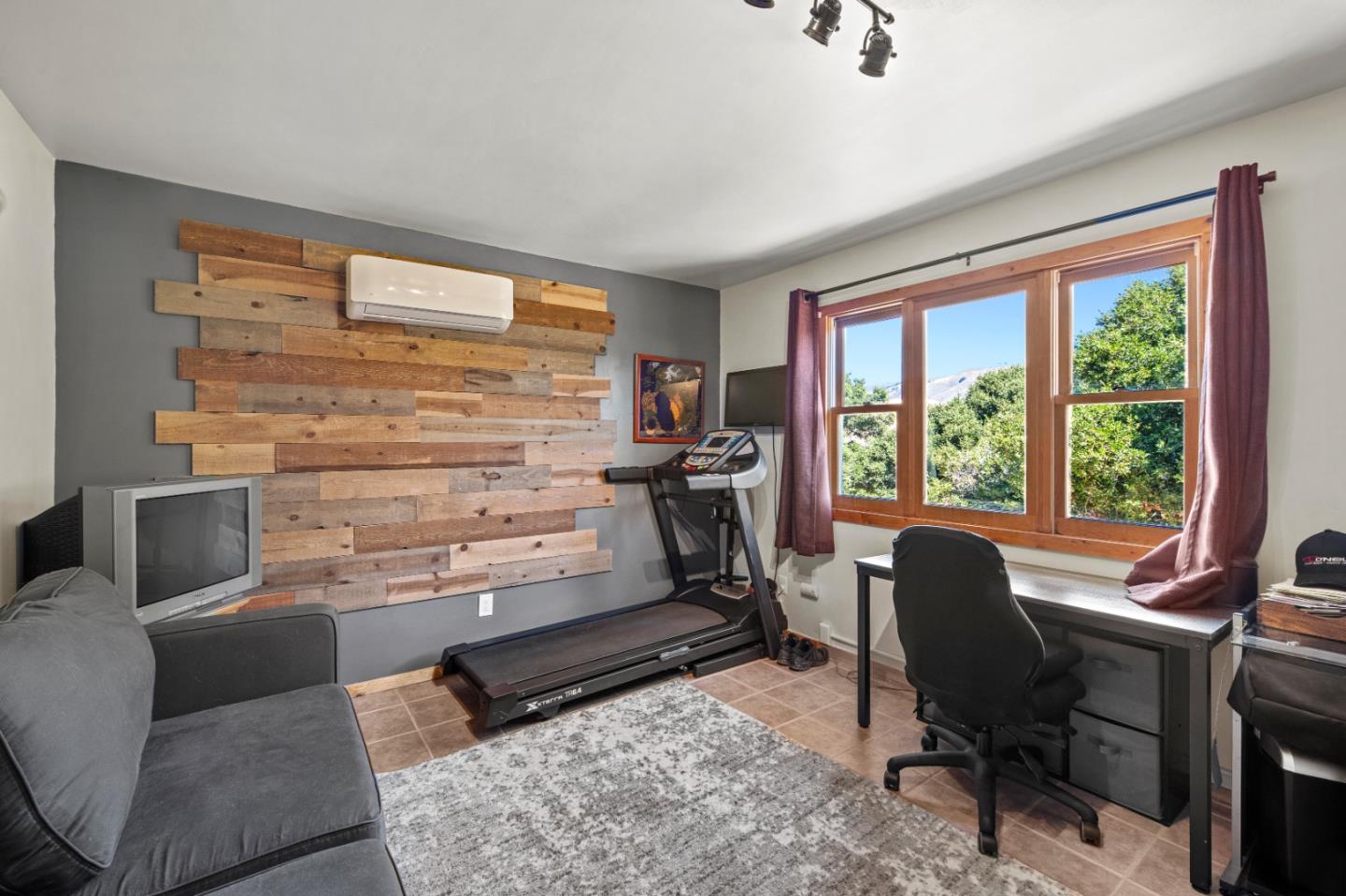 Detail Gallery Image 36 of 44 For 31420 via La Naranga, Carmel Valley,  CA 93924 - 5 Beds | 4 Baths
