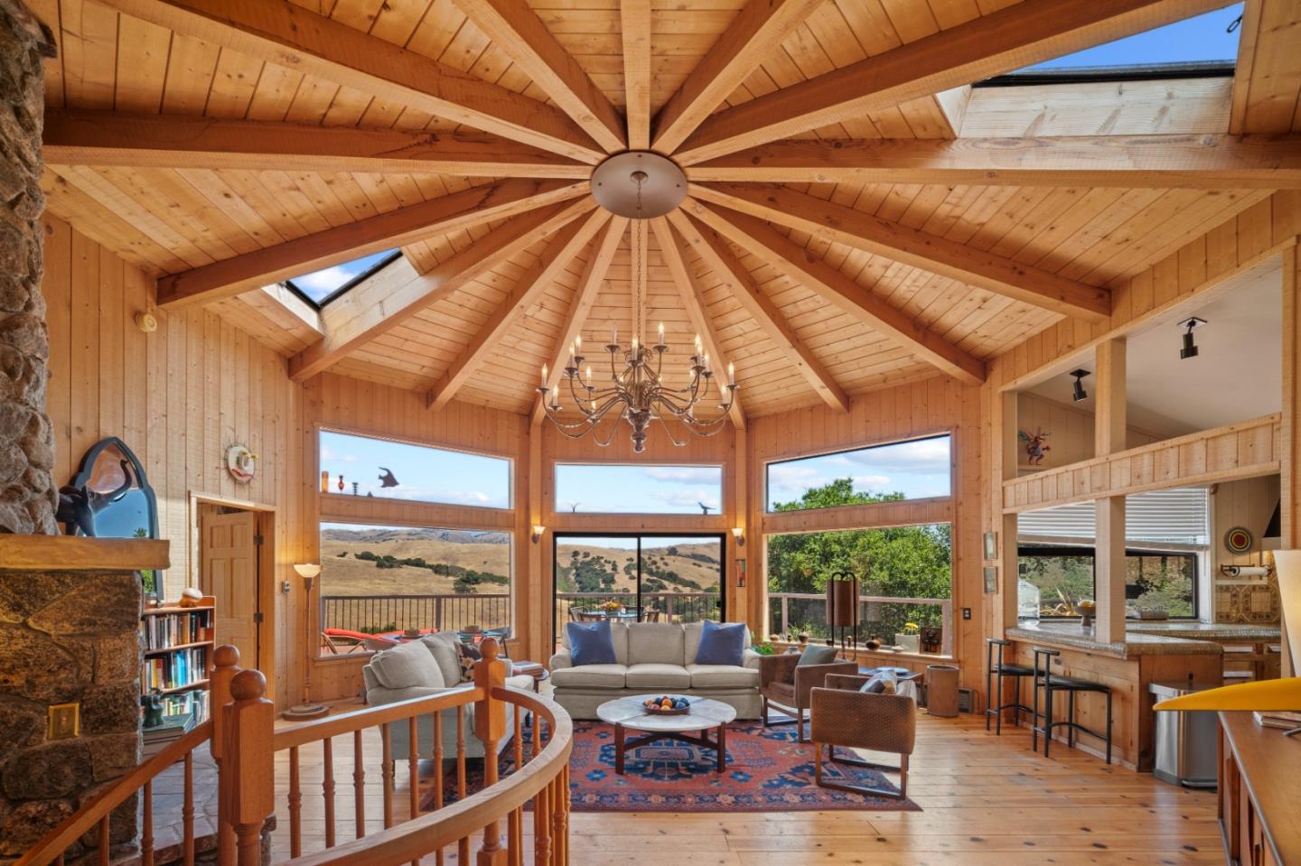 Detail Gallery Image 4 of 44 For 31420 via La Naranga, Carmel Valley,  CA 93924 - 5 Beds | 4 Baths