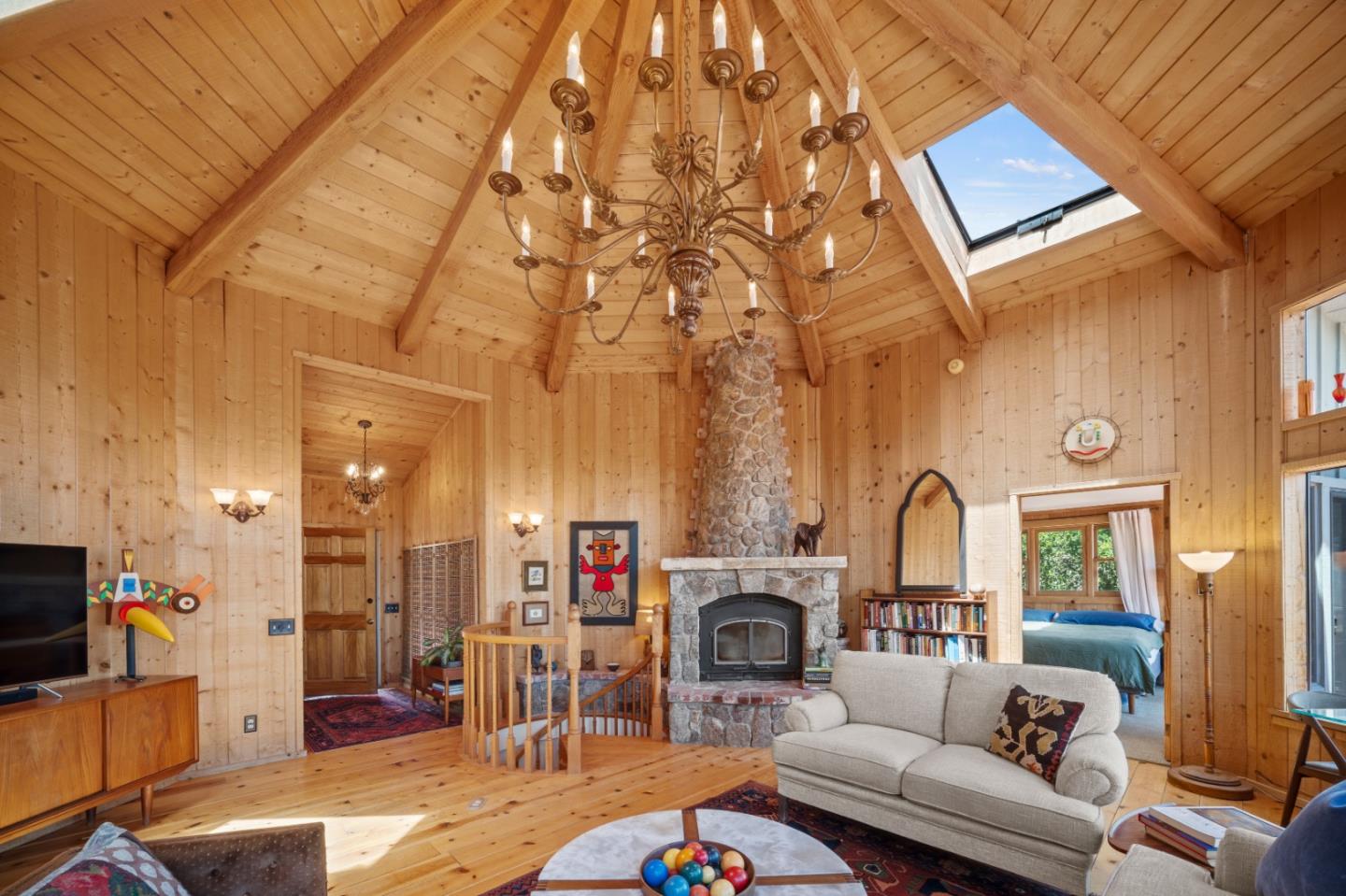 Detail Gallery Image 6 of 44 For 31420 via La Naranga, Carmel Valley,  CA 93924 - 5 Beds | 4 Baths