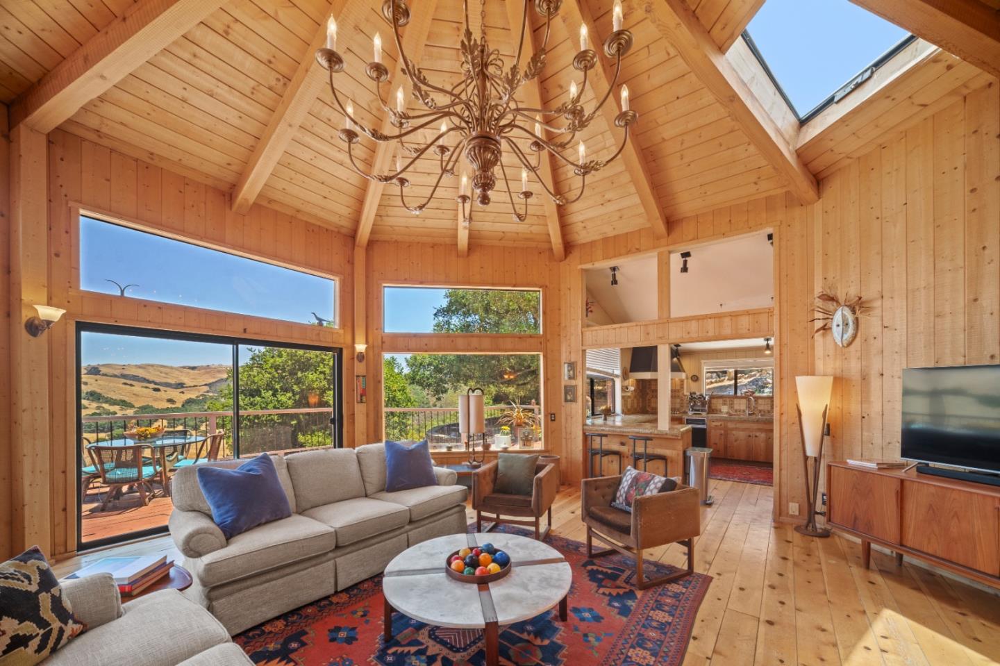Detail Gallery Image 9 of 44 For 31420 via La Naranga, Carmel Valley,  CA 93924 - 5 Beds | 4 Baths