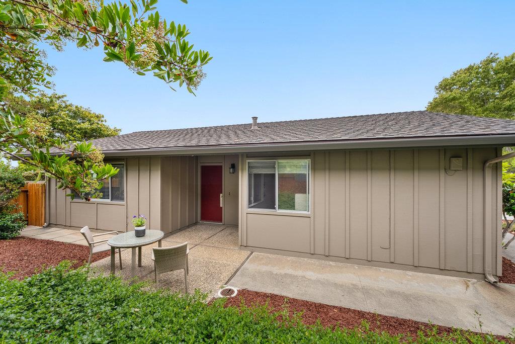 Detail Gallery Image 3 of 31 For 816 via Tornasol, Aptos,  CA 95003 - 2 Beds | 2 Baths