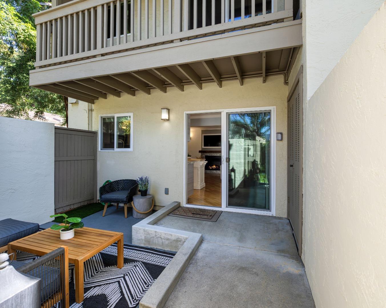 Detail Gallery Image 2 of 29 For 19113 Vineyard Ln, Saratoga,  CA 95070 - 1 Beds | 1 Baths