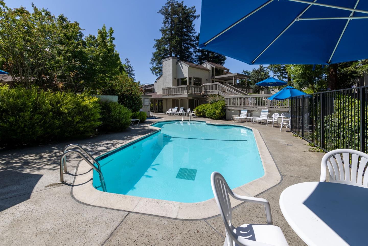 Detail Gallery Image 26 of 29 For 19113 Vineyard Ln, Saratoga,  CA 95070 - 1 Beds | 1 Baths