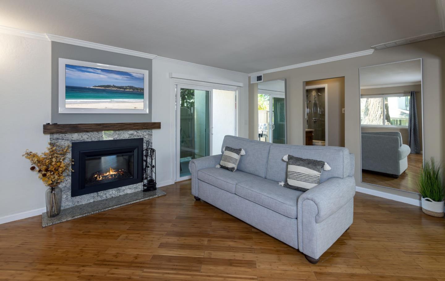 Detail Gallery Image 9 of 29 For 19113 Vineyard Ln, Saratoga,  CA 95070 - 1 Beds | 1 Baths
