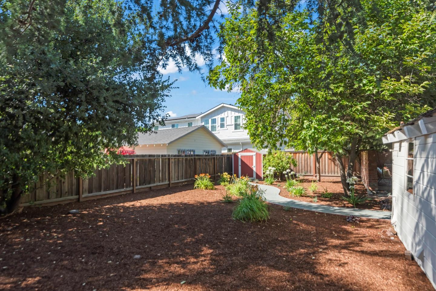 Detail Gallery Image 24 of 30 For 1460 Latham St, Mountain View,  CA 94041 - 2 Beds | 1 Baths
