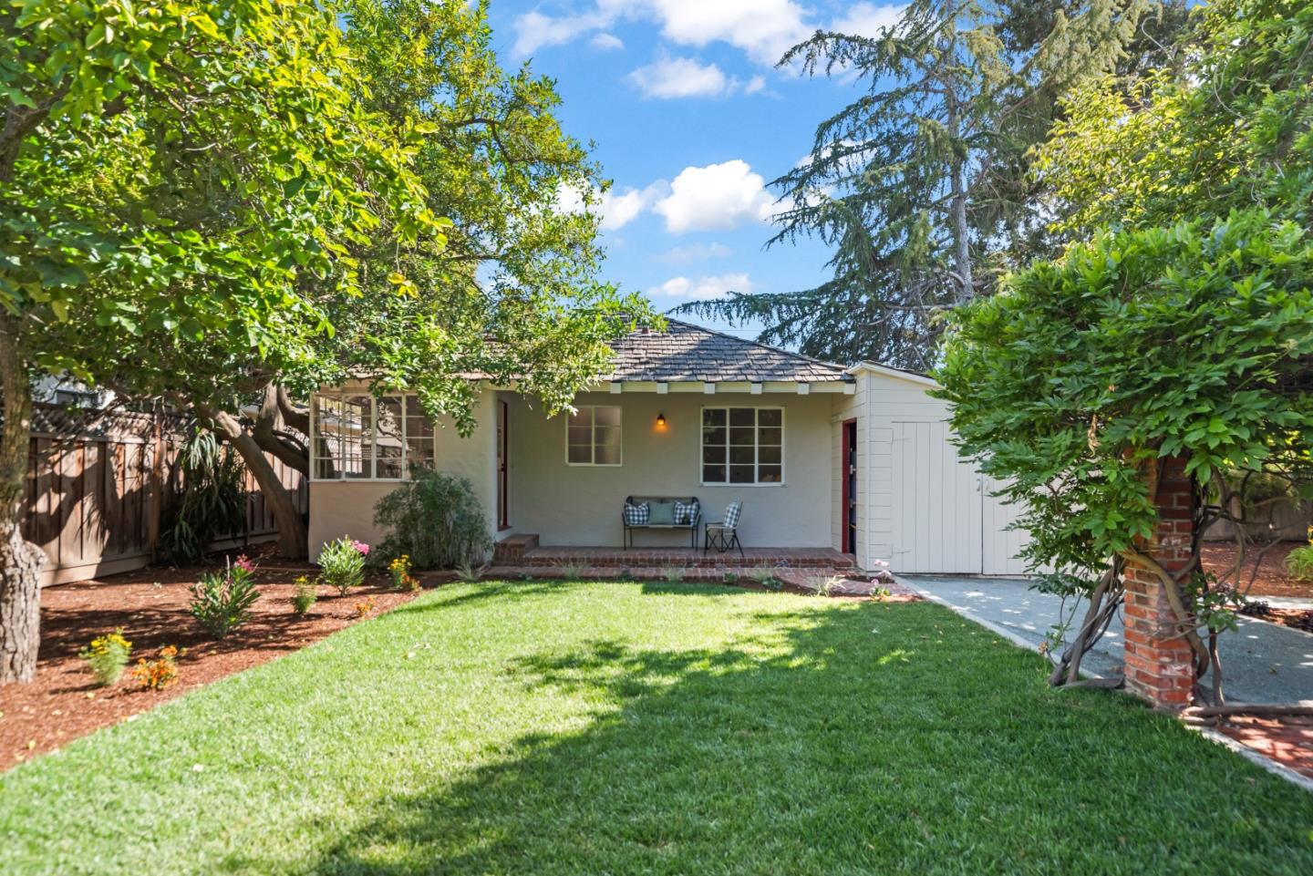 Detail Gallery Image 29 of 30 For 1460 Latham St, Mountain View,  CA 94041 - 2 Beds | 1 Baths