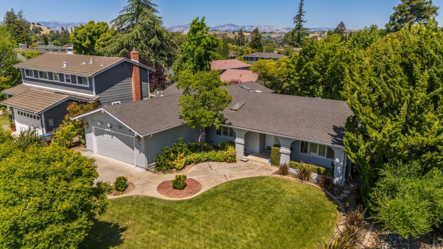 Detail Gallery Image 3 of 38 For 6182 Calle Del Conejo, San Jose,  CA 95120 - 3 Beds | 2 Baths