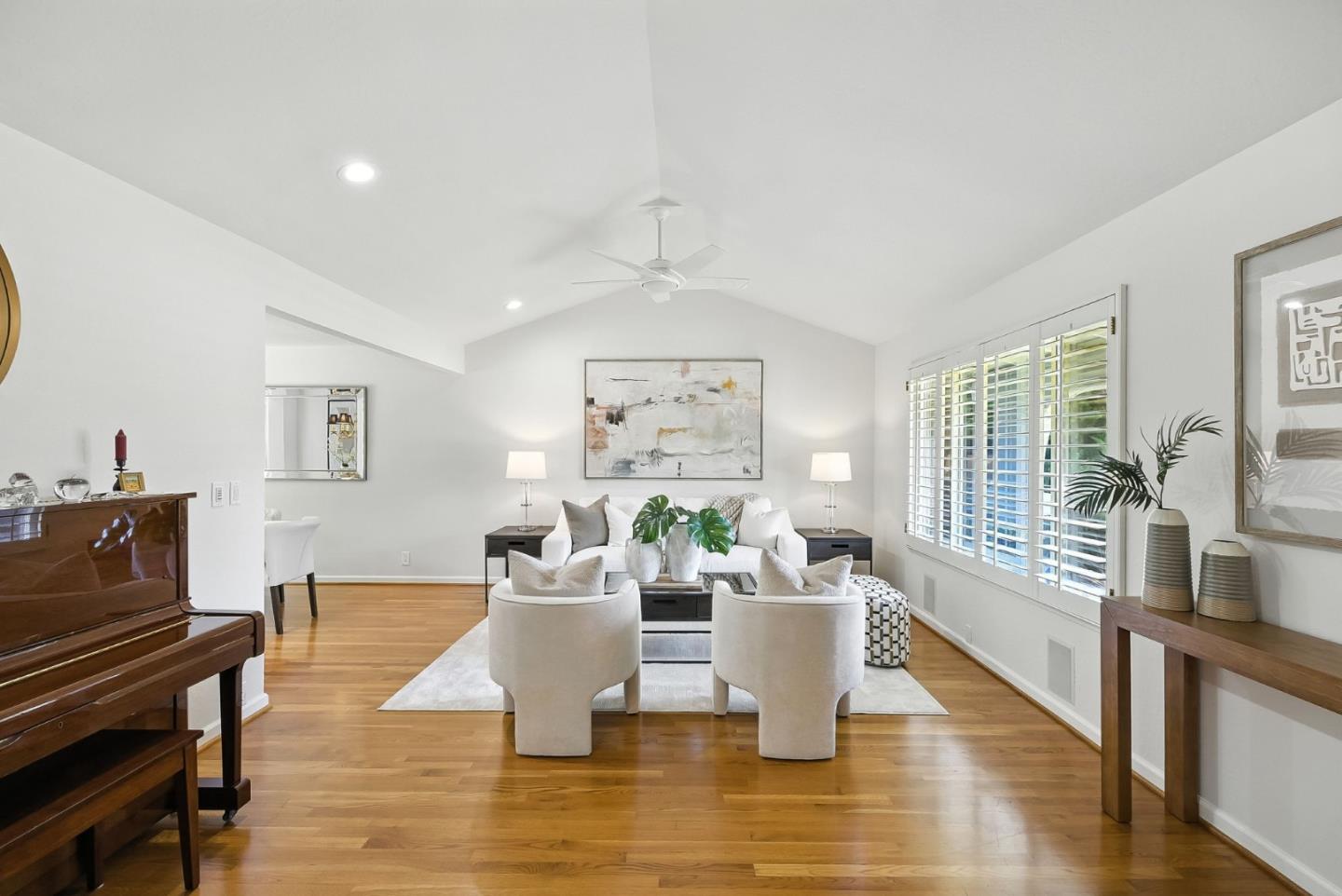Detail Gallery Image 5 of 38 For 6182 Calle Del Conejo, San Jose,  CA 95120 - 3 Beds | 2 Baths
