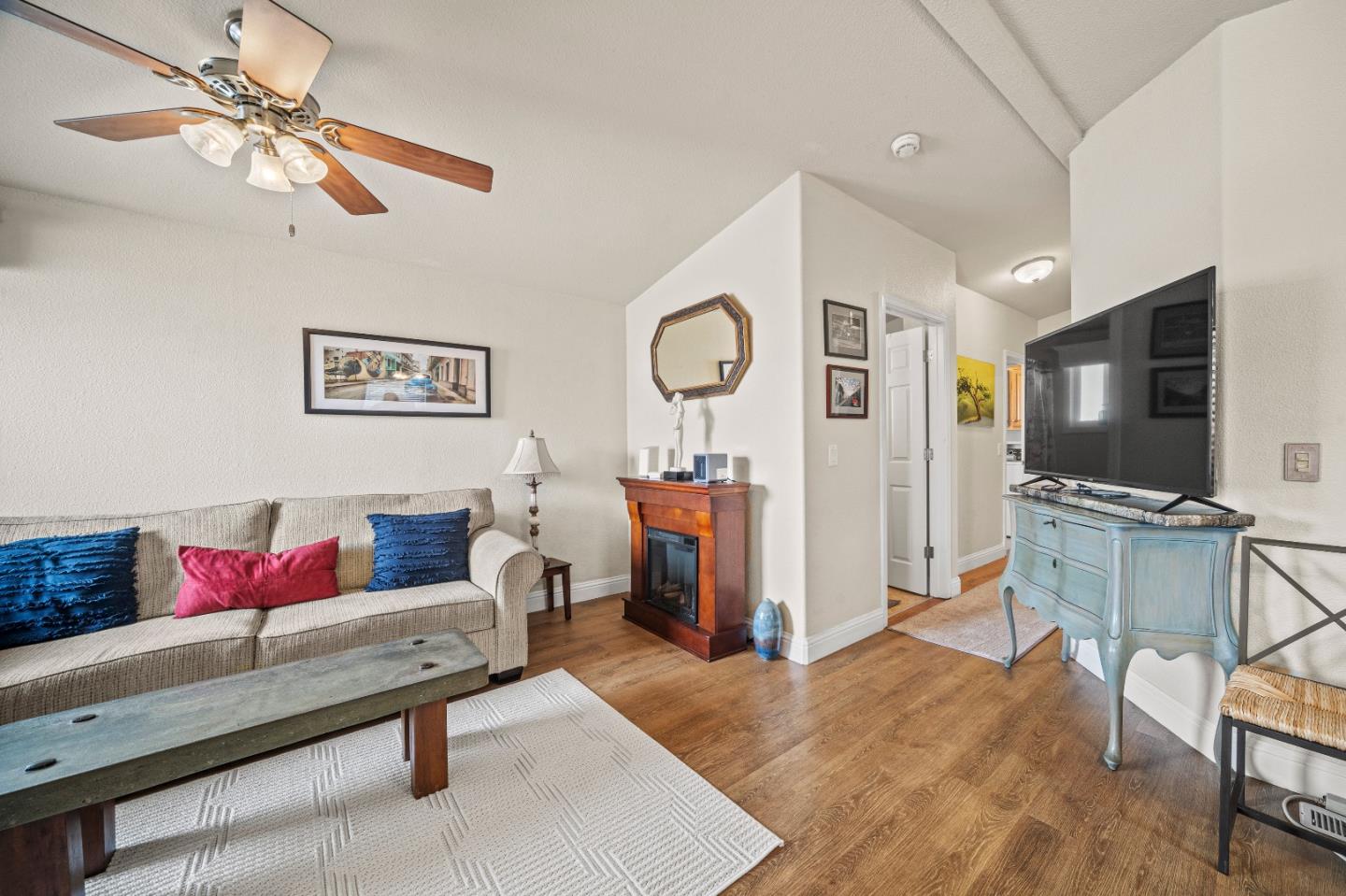 Detail Gallery Image 11 of 25 For 1146 Birch #50,  Seaside,  CA 93955 - 2 Beds | 2 Baths