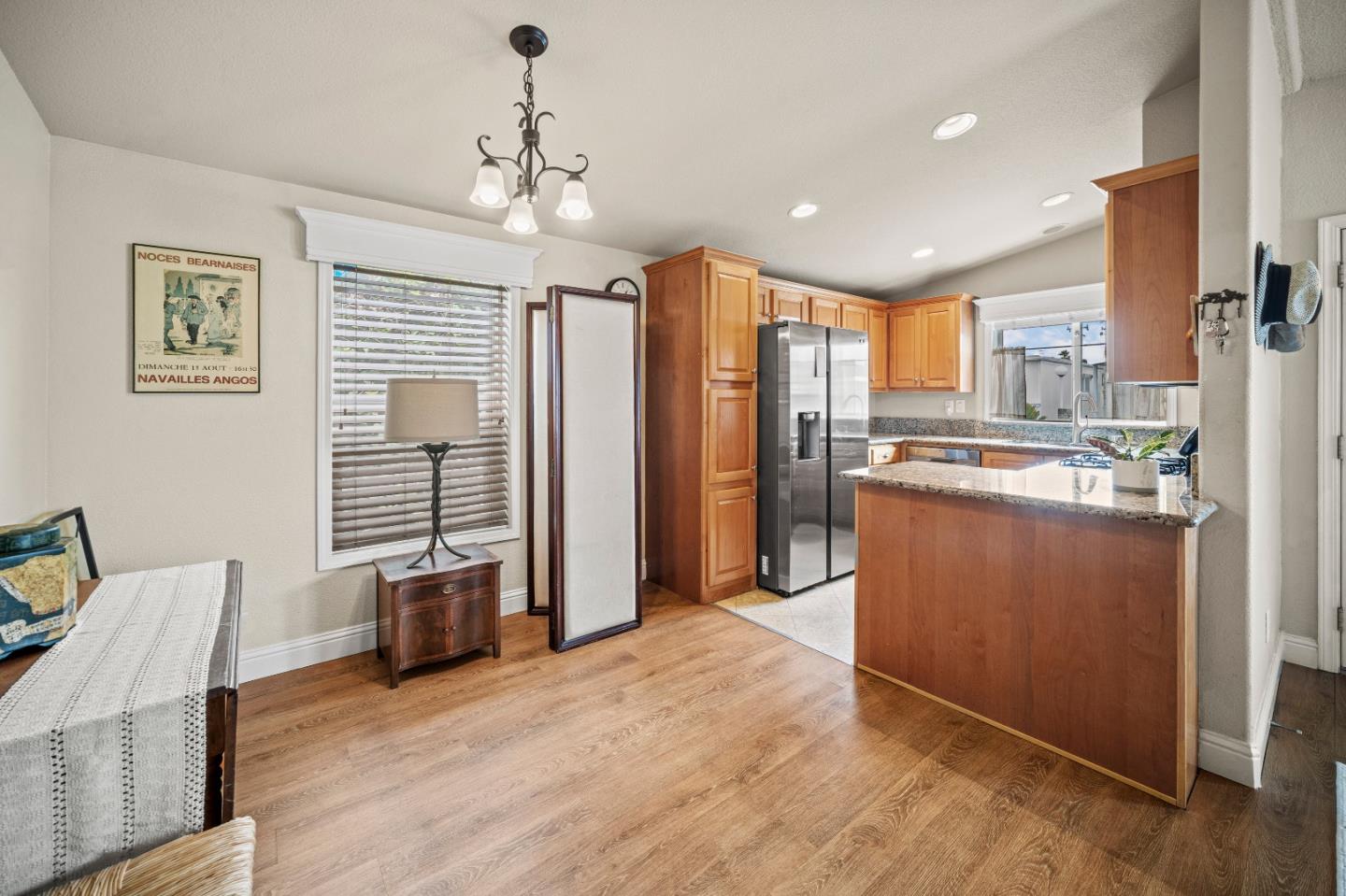 Detail Gallery Image 4 of 25 For 1146 Birch #50,  Seaside,  CA 93955 - 2 Beds | 2 Baths