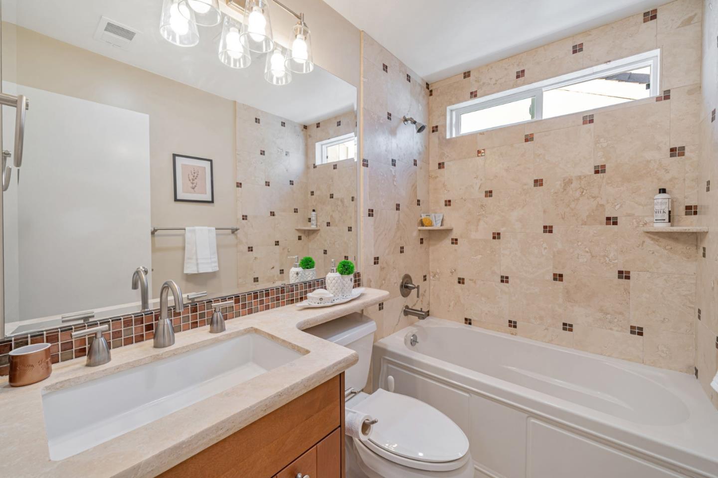 Detail Gallery Image 22 of 26 For 353 Meadowood Cir, San Ramon,  CA 94583 - 3 Beds | 2 Baths