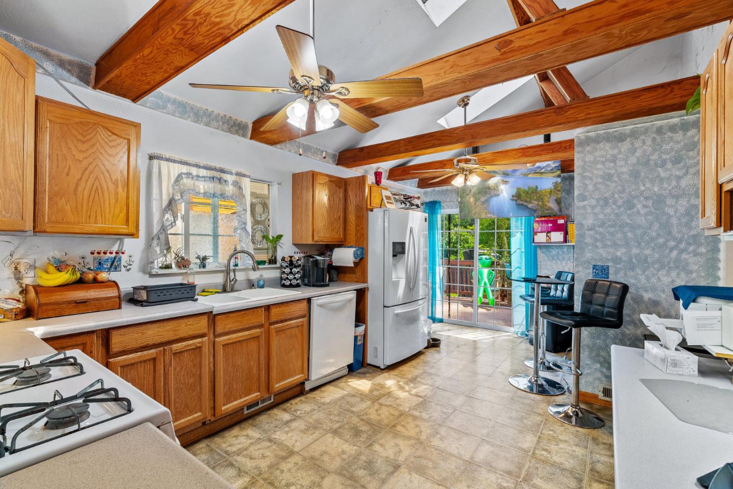Detail Gallery Image 11 of 35 For 12800 Boulder St, Boulder Creek,  CA 95006 - 3 Beds | 2 Baths