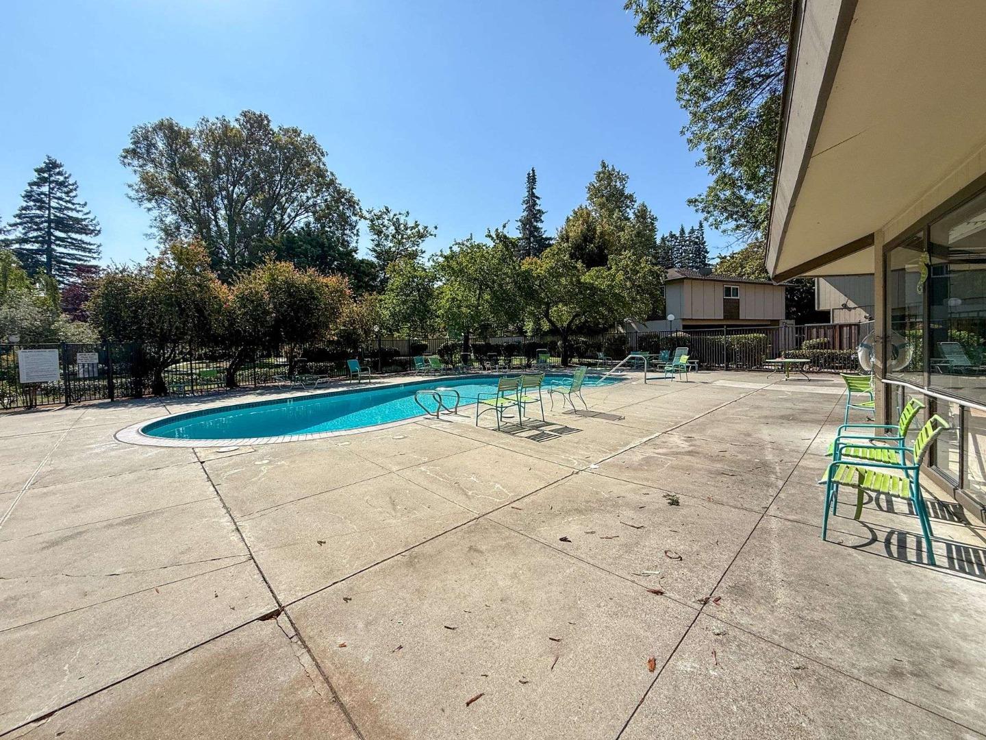 Detail Gallery Image 28 of 30 For 99 Sherland Ave #B,  Mountain View,  CA 94043 - 2 Beds | 1 Baths