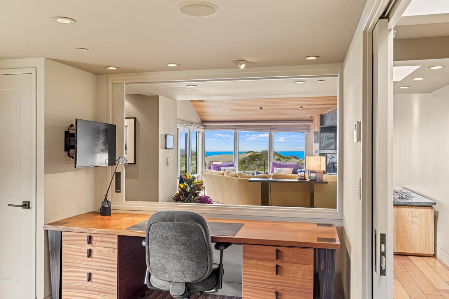 Detail Gallery Image 17 of 31 For 188 Monterey Dunes Way, Moss Landing,  CA 95039 - 2 Beds | 2 Baths