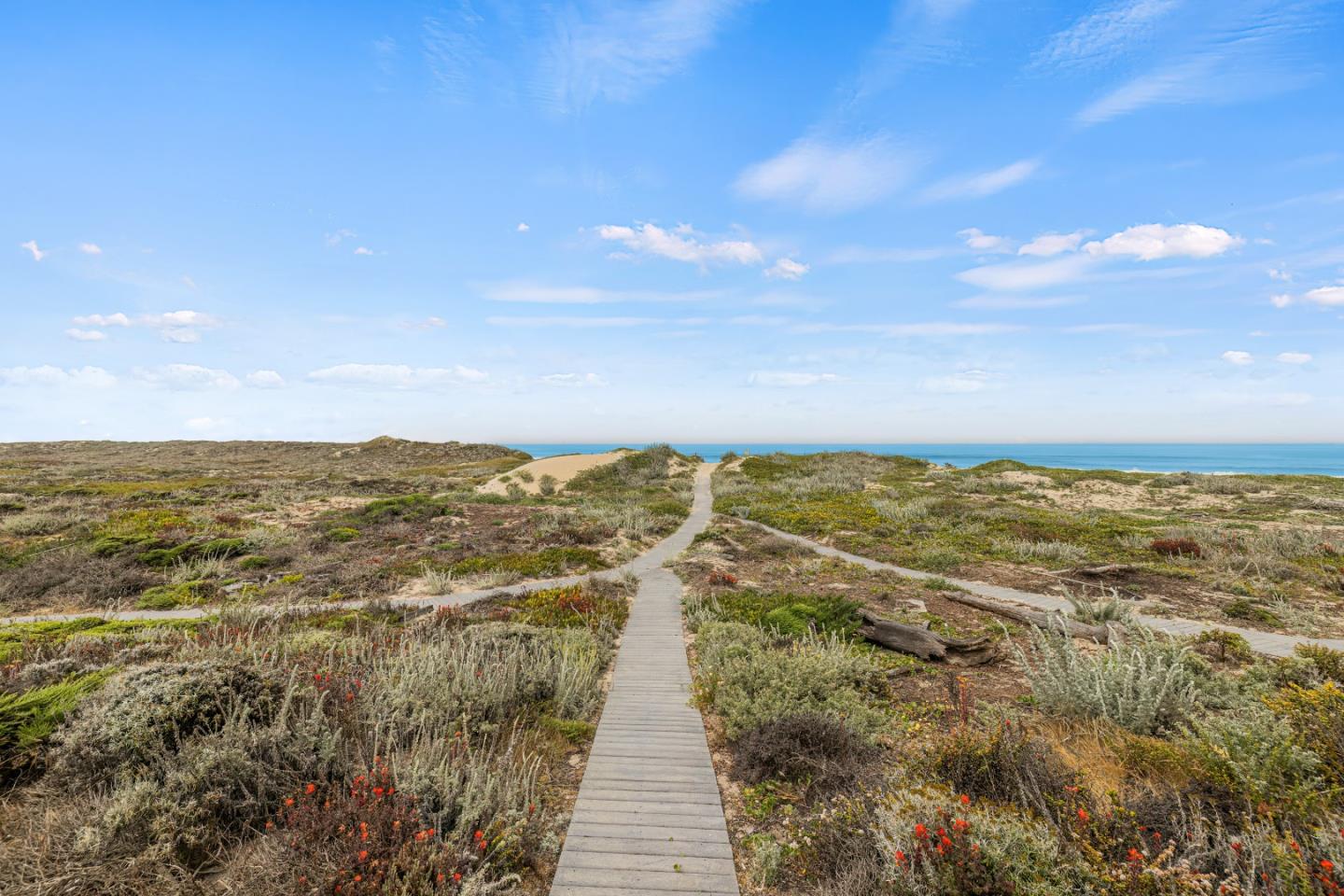 Detail Gallery Image 29 of 31 For 188 Monterey Dunes Way, Moss Landing,  CA 95039 - 2 Beds | 2 Baths