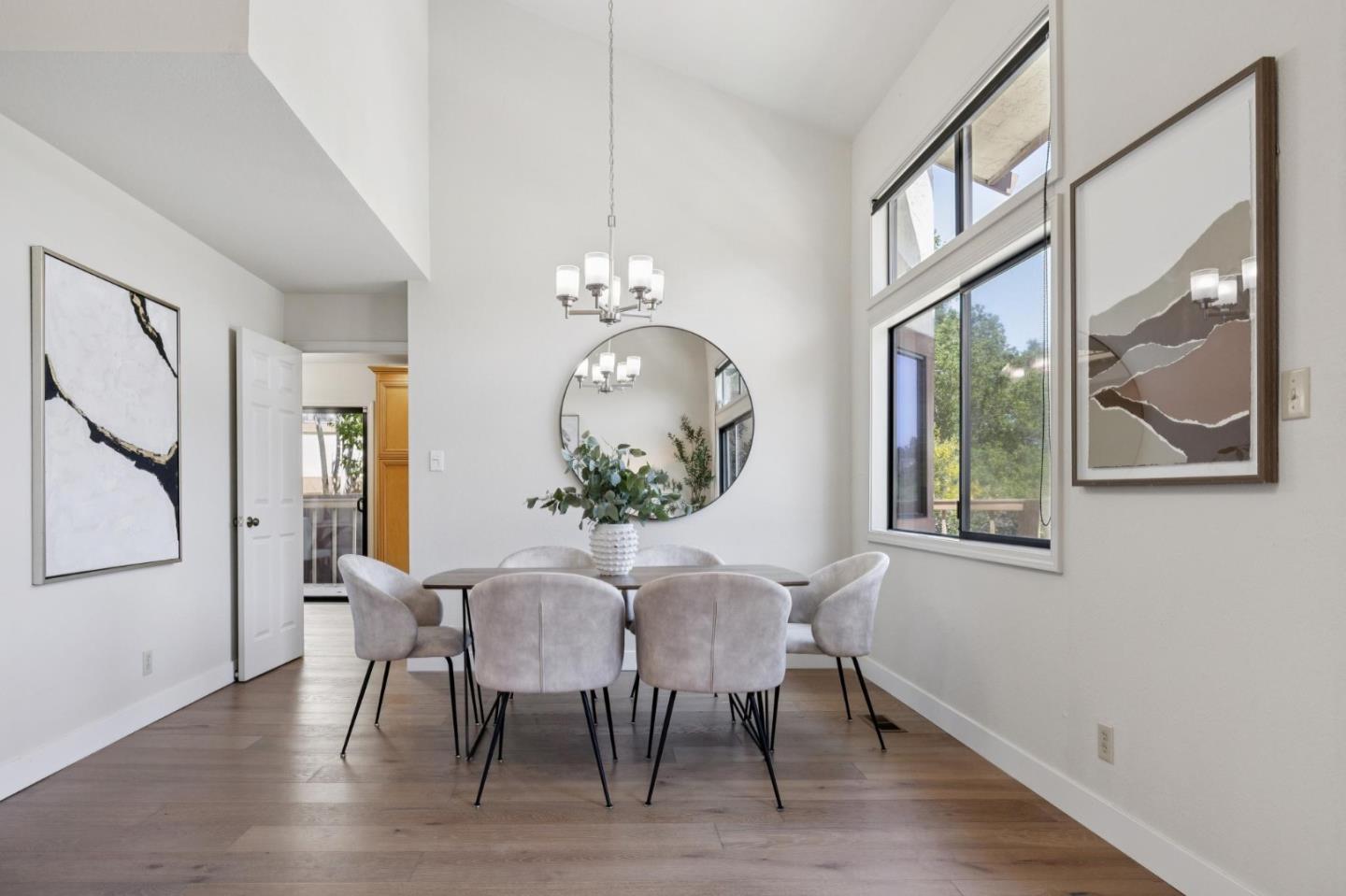 Detail Gallery Image 13 of 59 For 1669 Toyon Ct, San Mateo,  CA 94403 - 3 Beds | 2/1 Baths