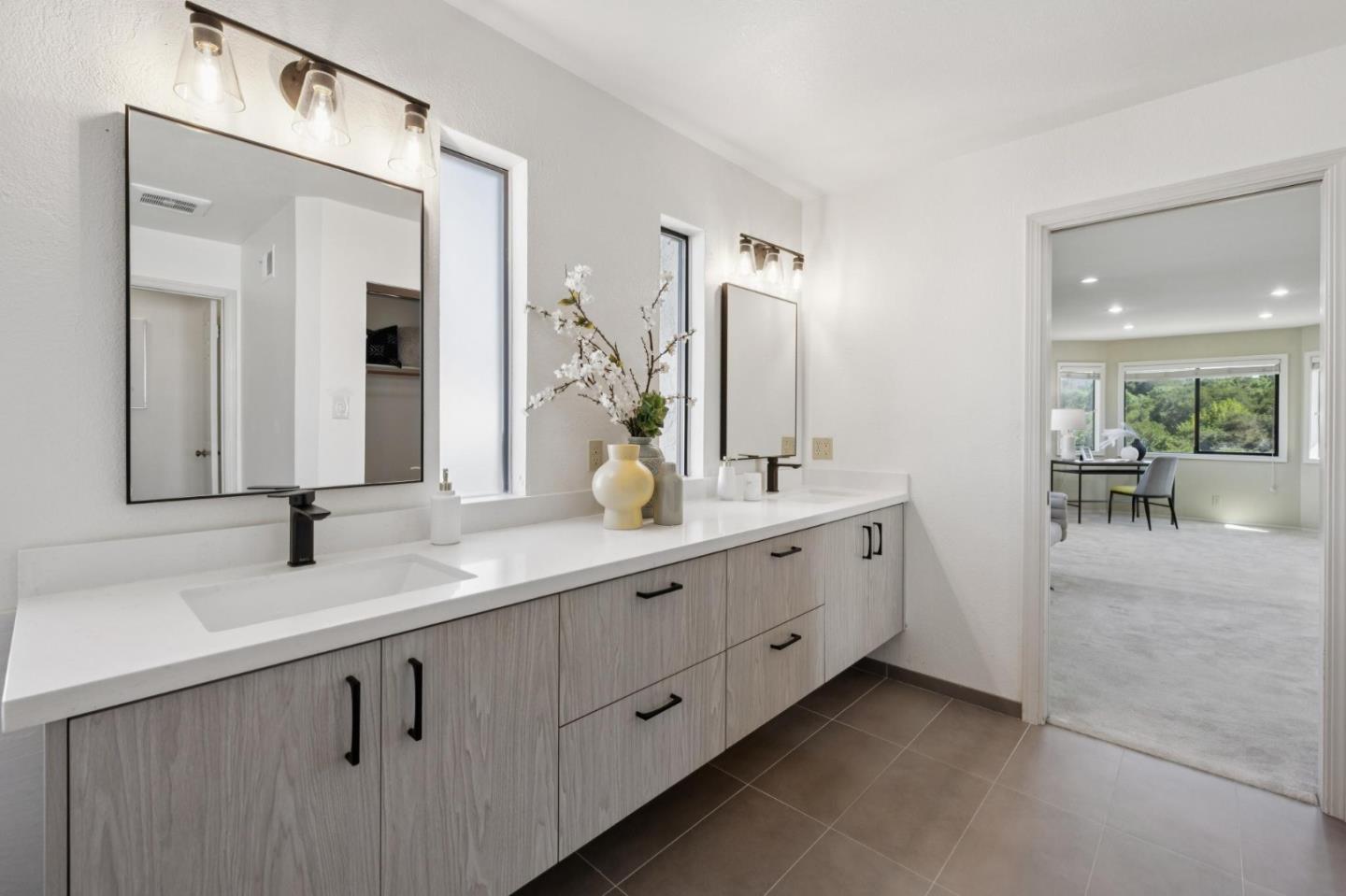 Detail Gallery Image 33 of 59 For 1669 Toyon Ct, San Mateo,  CA 94403 - 3 Beds | 2/1 Baths