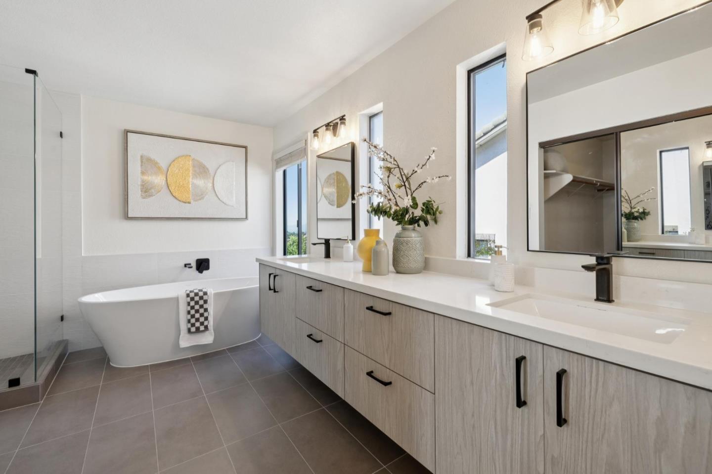 Detail Gallery Image 35 of 59 For 1669 Toyon Ct, San Mateo,  CA 94403 - 3 Beds | 2/1 Baths