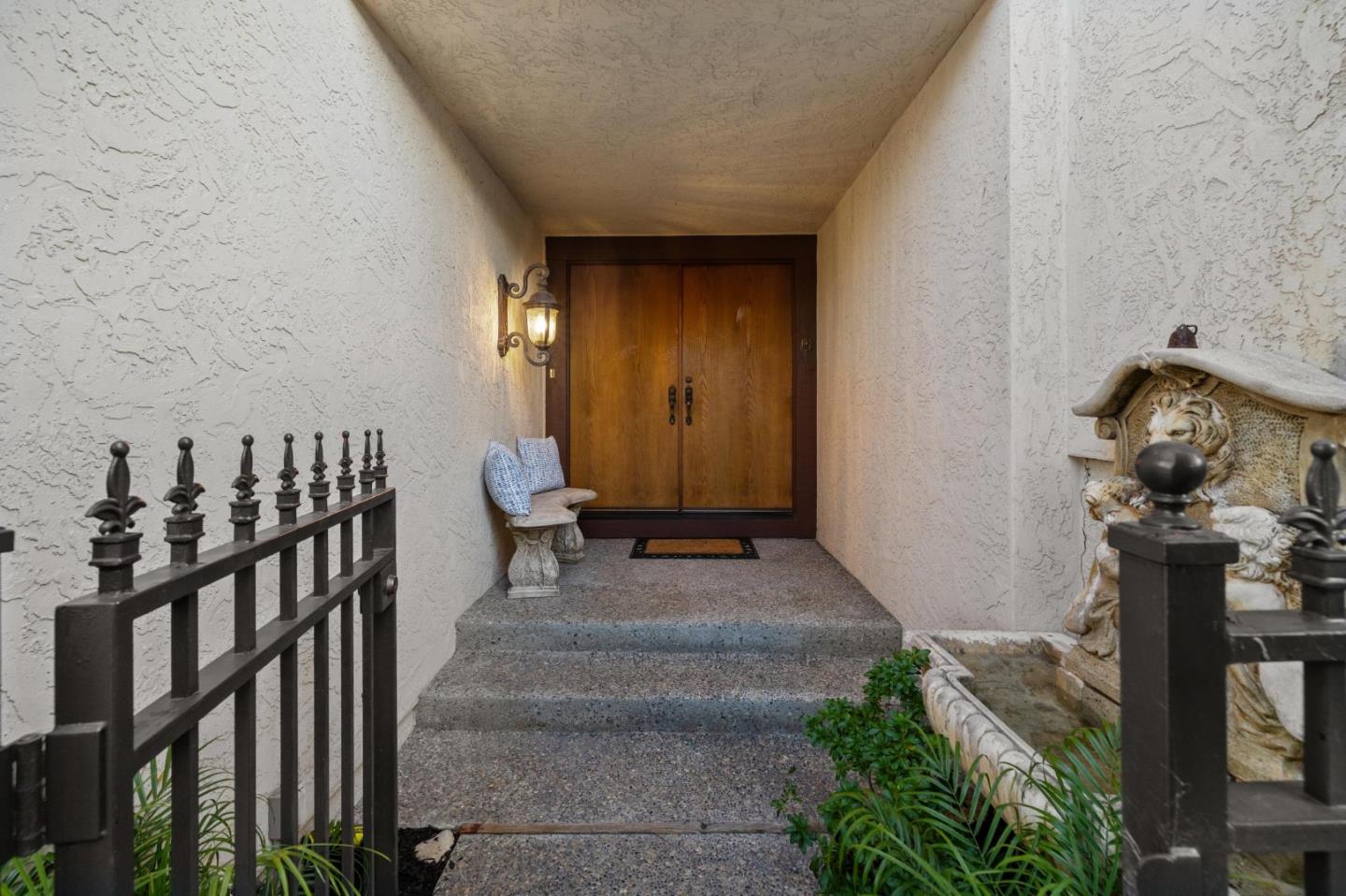 Detail Gallery Image 5 of 59 For 1669 Toyon Ct, San Mateo,  CA 94403 - 3 Beds | 2/1 Baths