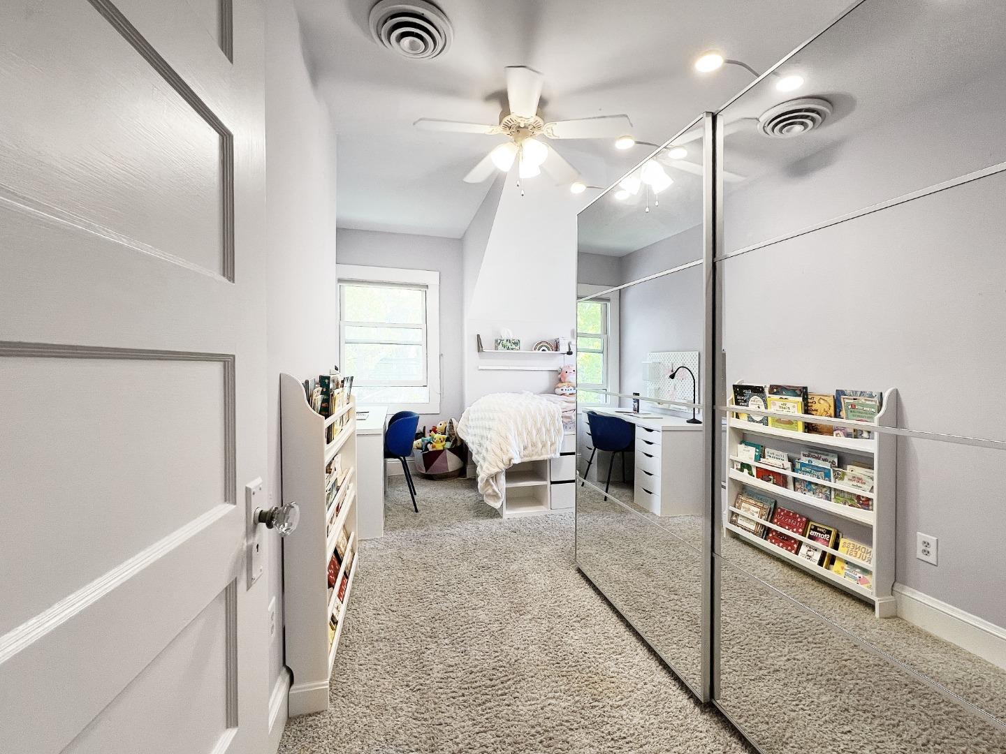 Detail Gallery Image 15 of 26 For 1812 Sanchez Ave, Burlingame,  CA 94010 - 3 Beds | 2/1 Baths