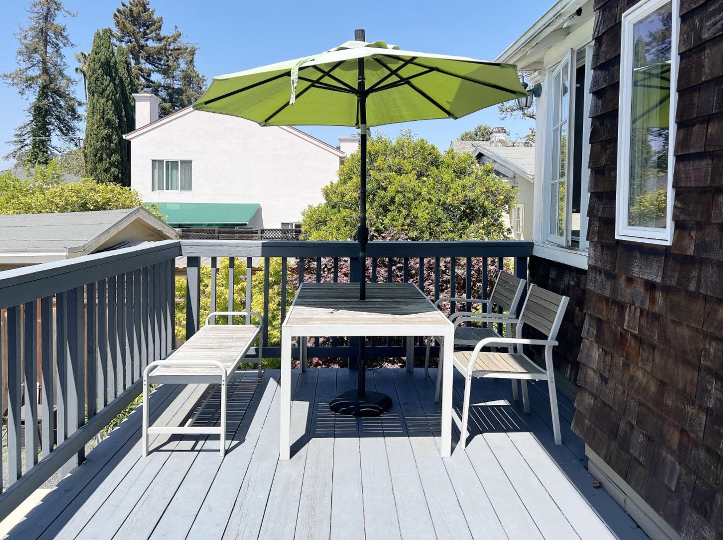 Detail Gallery Image 25 of 26 For 1812 Sanchez Ave, Burlingame,  CA 94010 - 3 Beds | 2/1 Baths
