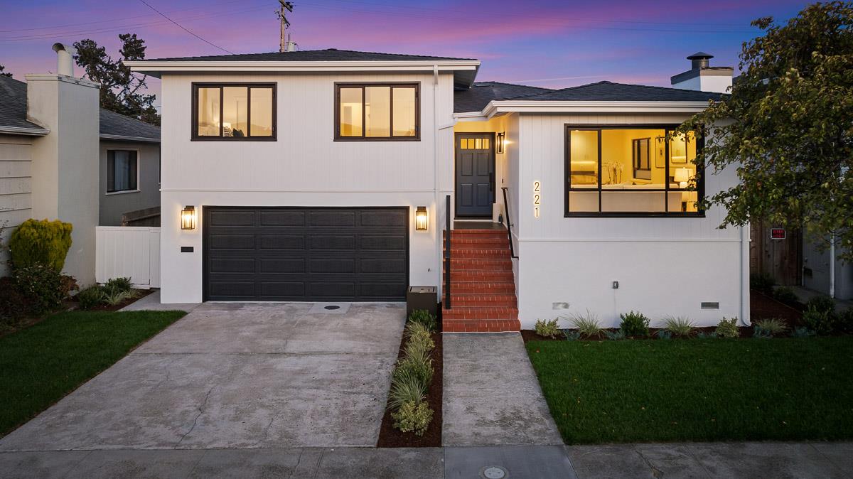 Detail Gallery Image 2 of 19 For 221 Rainier Ave, South San Francisco,  CA 94080 - 3 Beds | 2 Baths