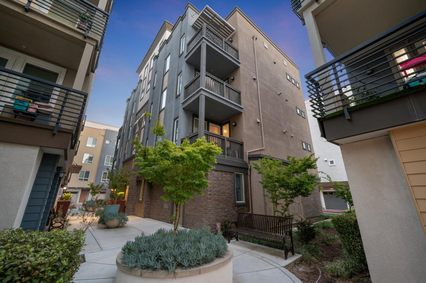 Detail Gallery Image 27 of 35 For 1452 Nightshade Rd #40,  Milpitas,  CA 95035 - 1 Beds | 2 Baths