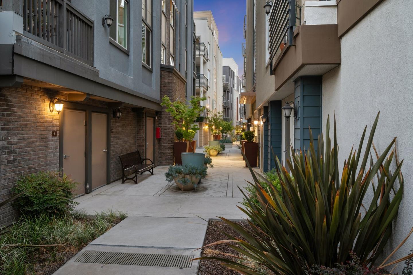 Detail Gallery Image 28 of 35 For 1452 Nightshade Rd #40,  Milpitas,  CA 95035 - 1 Beds | 2 Baths