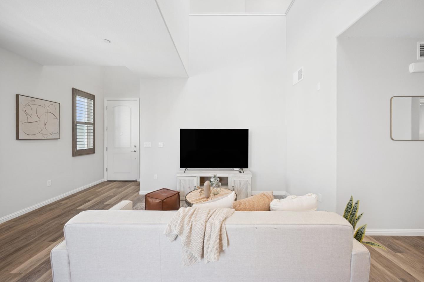 Detail Gallery Image 4 of 35 For 1452 Nightshade Rd #40,  Milpitas,  CA 95035 - 1 Beds | 2 Baths