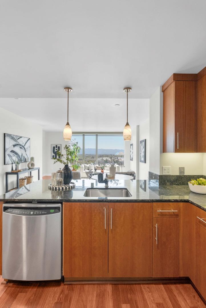 Detail Gallery Image 8 of 41 For 38 N Almaden Blvd #1707,  San Jose,  CA 95110 - 1 Beds | 1 Baths