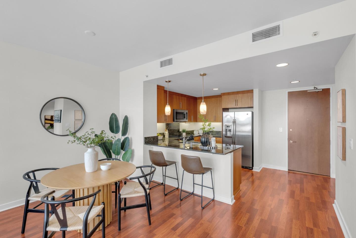Detail Gallery Image 9 of 41 For 38 N Almaden Blvd #1707,  San Jose,  CA 95110 - 1 Beds | 1 Baths