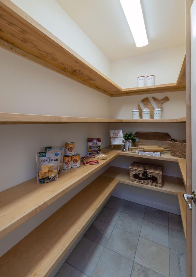 Detail Gallery Image 15 of 53 For 573 Meadow Rd, Aptos,  CA 95003 - 4 Beds | 3/1 Baths
