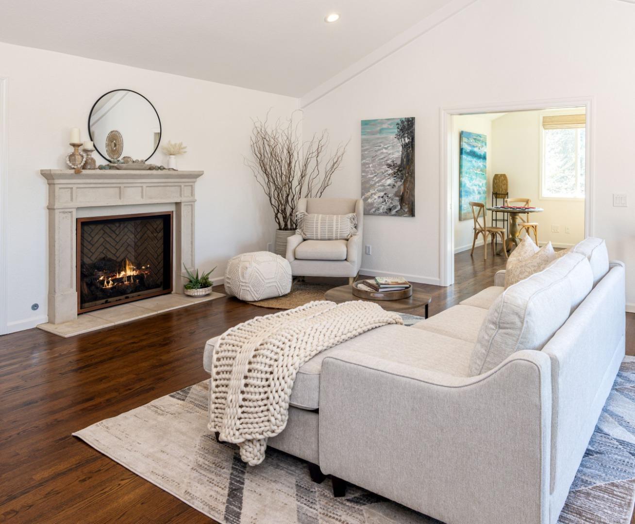 Detail Gallery Image 22 of 53 For 573 Meadow Rd, Aptos,  CA 95003 - 4 Beds | 3/1 Baths