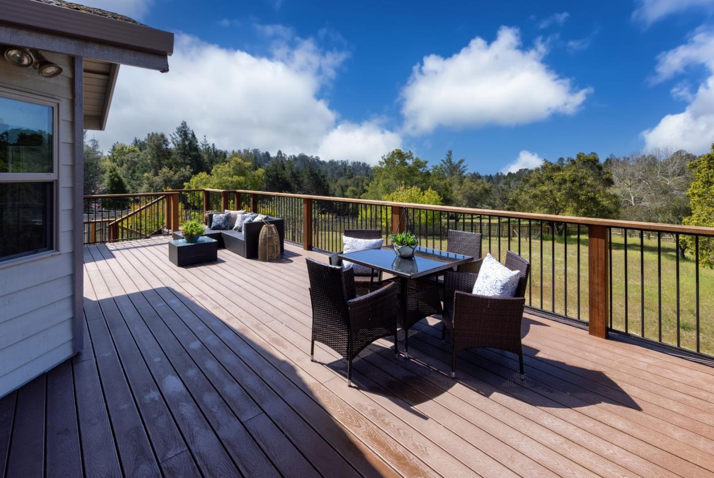 Detail Gallery Image 25 of 53 For 573 Meadow Rd, Aptos,  CA 95003 - 4 Beds | 3/1 Baths