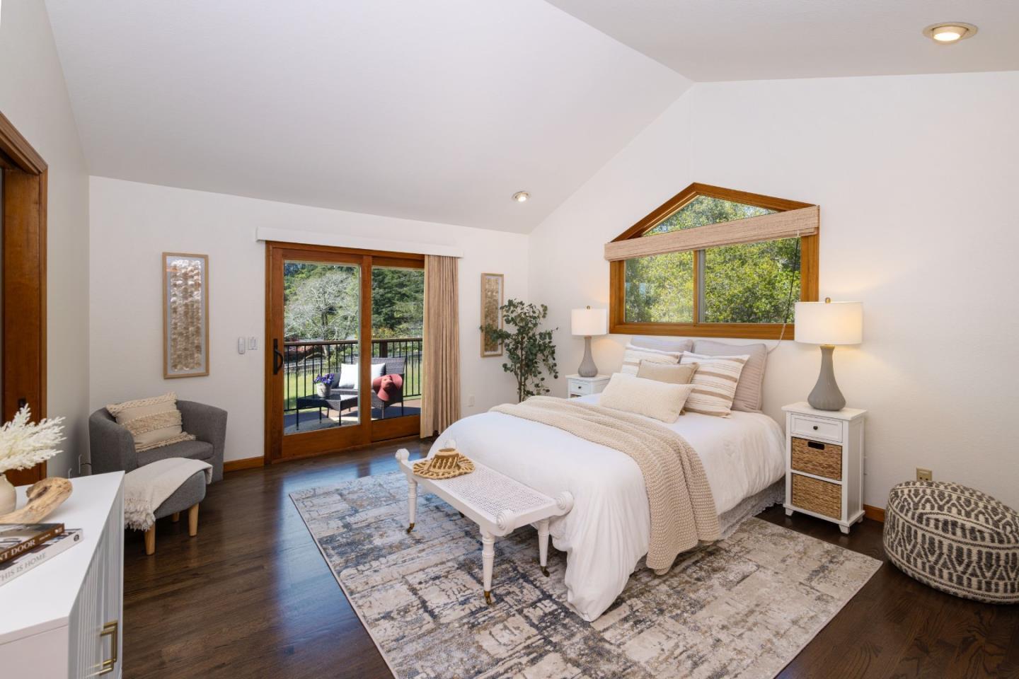 Detail Gallery Image 28 of 53 For 573 Meadow Rd, Aptos,  CA 95003 - 4 Beds | 3/1 Baths
