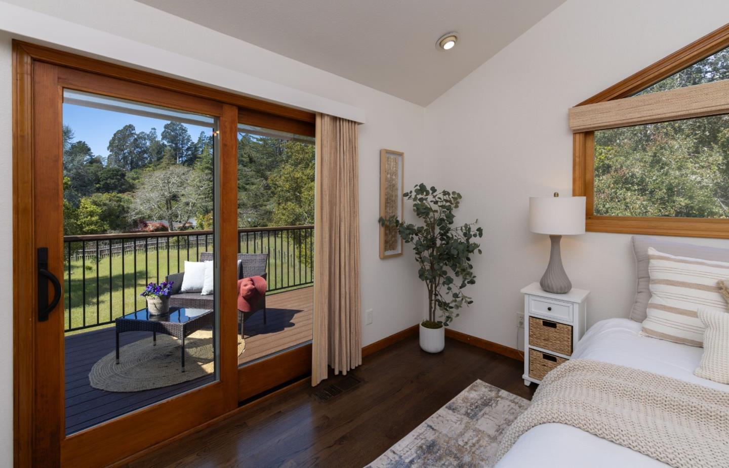 Detail Gallery Image 29 of 53 For 573 Meadow Rd, Aptos,  CA 95003 - 4 Beds | 3/1 Baths