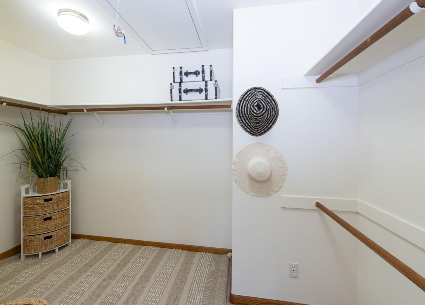 Detail Gallery Image 31 of 53 For 573 Meadow Rd, Aptos,  CA 95003 - 4 Beds | 3/1 Baths