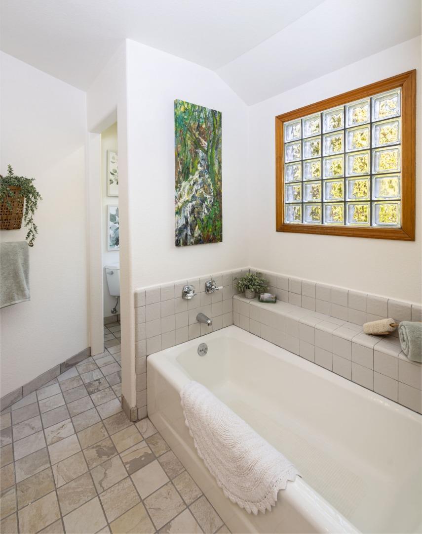 Detail Gallery Image 39 of 53 For 573 Meadow Rd, Aptos,  CA 95003 - 4 Beds | 3/1 Baths