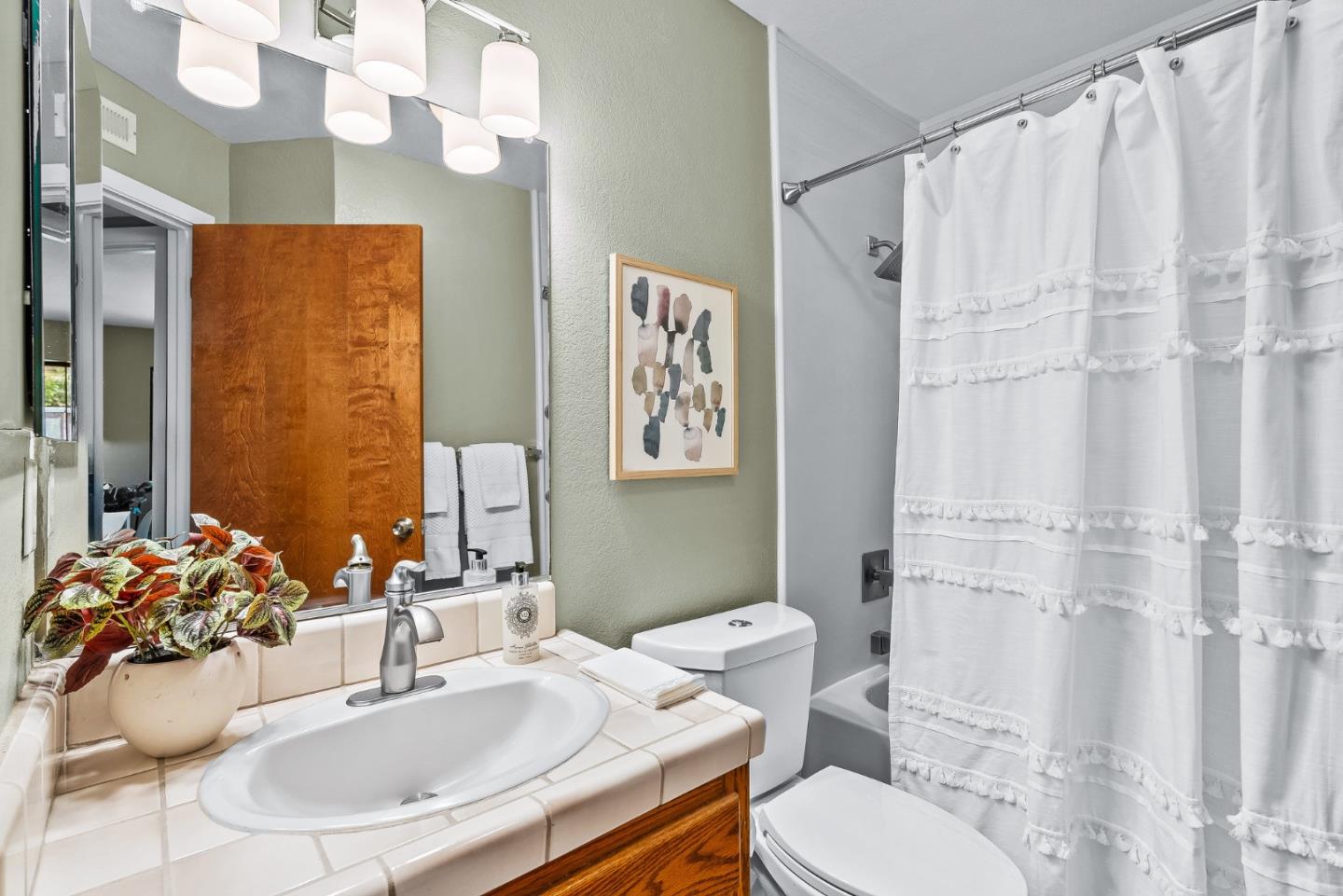 Detail Gallery Image 14 of 25 For 29 Arabian Way, Scotts Valley,  CA 95066 - 3 Beds | 2 Baths