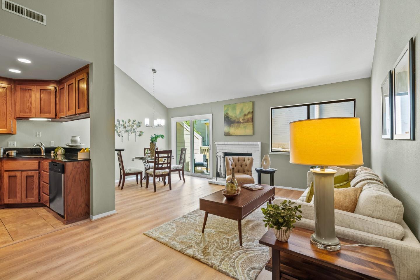 Detail Gallery Image 4 of 25 For 29 Arabian Way, Scotts Valley,  CA 95066 - 3 Beds | 2 Baths