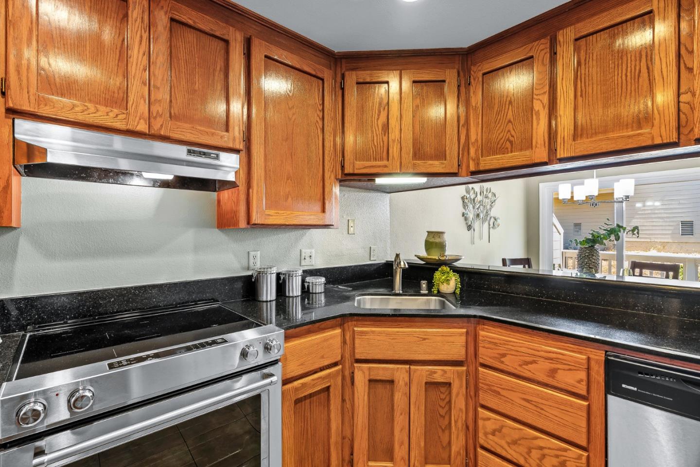 Detail Gallery Image 6 of 25 For 29 Arabian Way, Scotts Valley,  CA 95066 - 3 Beds | 2 Baths