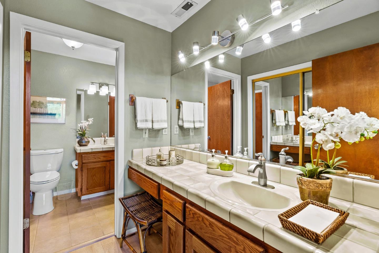 Detail Gallery Image 8 of 25 For 29 Arabian Way, Scotts Valley,  CA 95066 - 3 Beds | 2 Baths