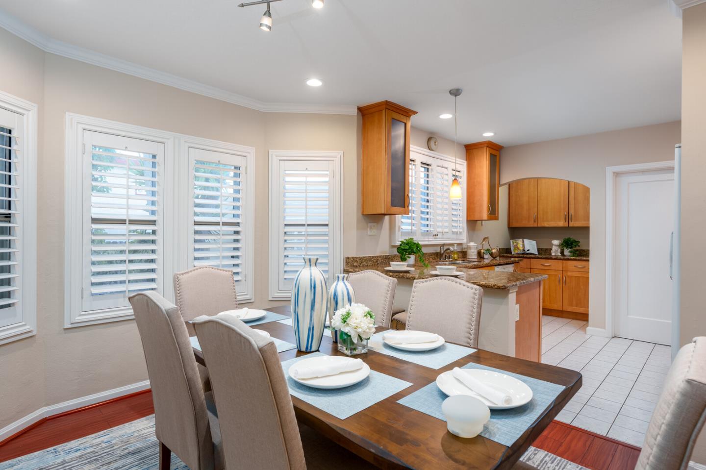 Detail Gallery Image 10 of 28 For 920 Masson Ave, San Bruno,  CA 94066 - 3 Beds | 1 Baths