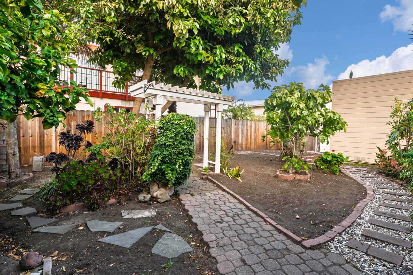 Detail Gallery Image 27 of 28 For 920 Masson Ave, San Bruno,  CA 94066 - 3 Beds | 1 Baths